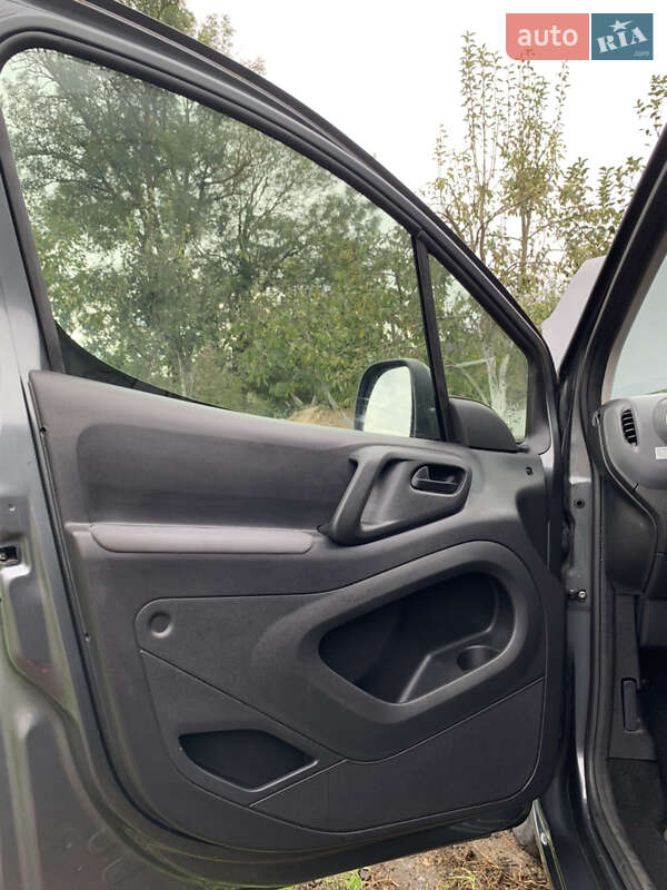 Минивэн Citroen Berlingo 2013 в Хмельницком