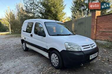 Вантажний фургон Citroen Berlingo 2003 в Трускавці