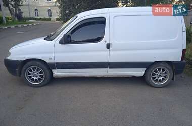 Вантажопасажирський фургон Citroen Berlingo 2002 в Стрию