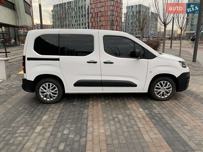 Минивэн Citroen Berlingo 2021 в Киеве