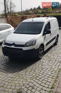 Вантажний фургон Citroen Berlingo 2012 в Іршаві