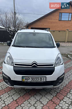 Минивэн Citroen Berlingo 2015 в 