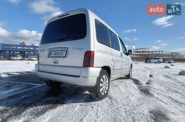 Грузопассажирский фургон Citroen Berlingo 2005 в 
