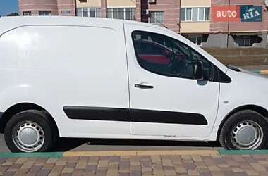 Вантажопасажирський фургон Citroen Berlingo 2010 в Києві