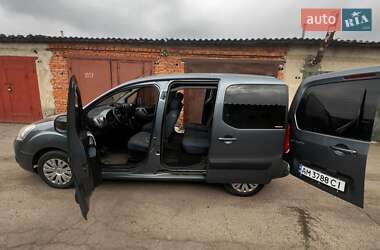 Минивэн Citroen Berlingo 2011 в 