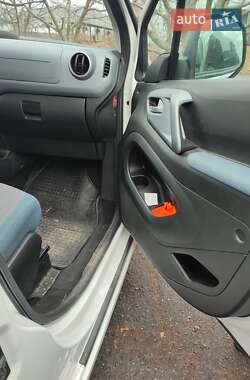 Минивэн Citroen Berlingo 2011 в 