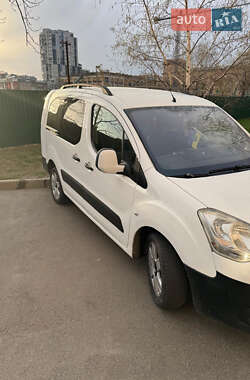 Минивэн Citroen Berlingo 2009 в 