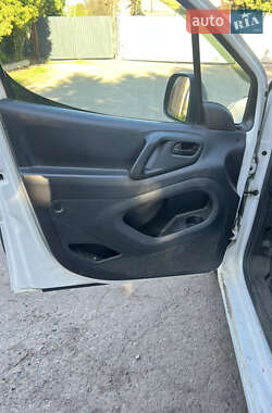 Вантажний фургон Citroen Berlingo 2012 в 