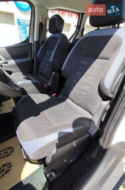 Минивэн Citroen Berlingo 2011 в 