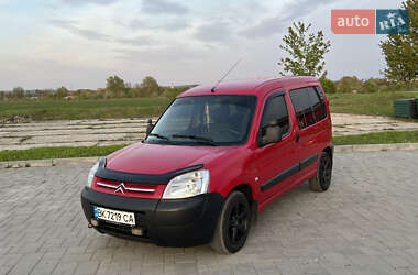 Минивэн Citroen Berlingo 2011 в 