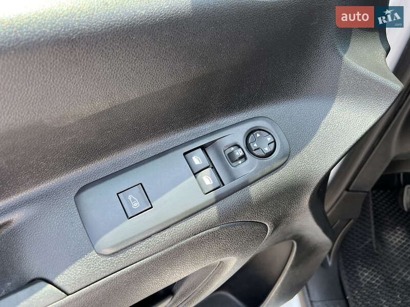Вантажний фургон Citroen Berlingo 2022 в Києві