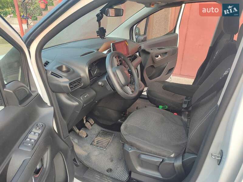 Минивэн Citroen Berlingo 2023 в Киеве