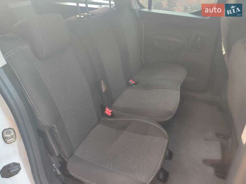 Минивэн Citroen Berlingo 2023 в Киеве