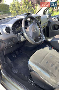 Минивэн Citroen Berlingo 2011 в 