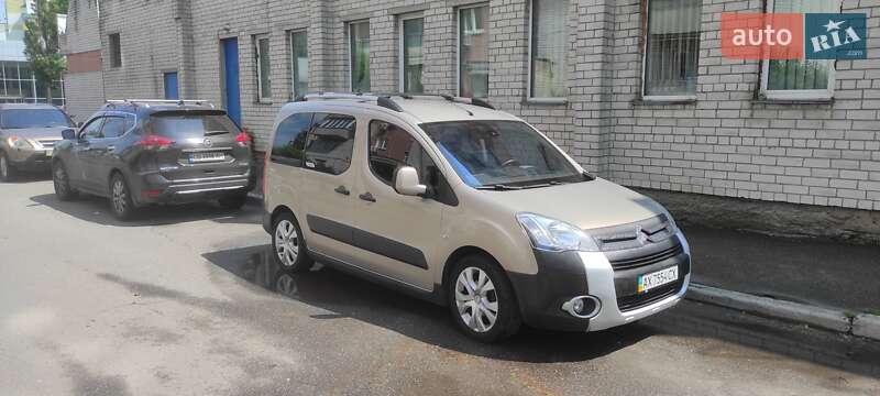 Минивэн Citroen Berlingo 2011 в Чернигове