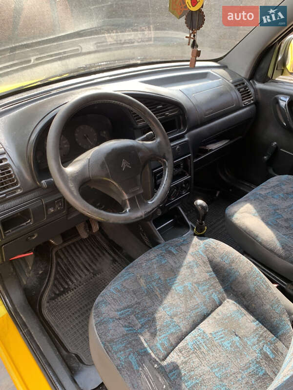 Вантажний фургон Citroen Berlingo 1998 в Рівному