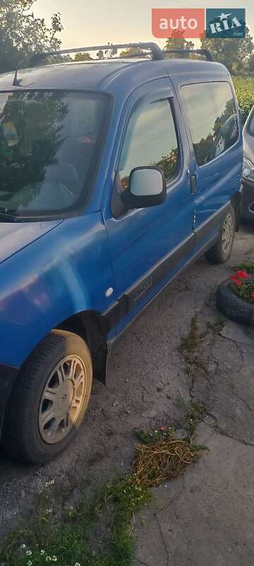 Минивэн Citroen Berlingo 2004 в Петропавловской Борщаговке