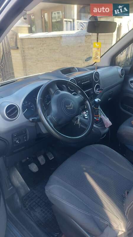 Минивэн Citroen Berlingo 2010 в Хусте