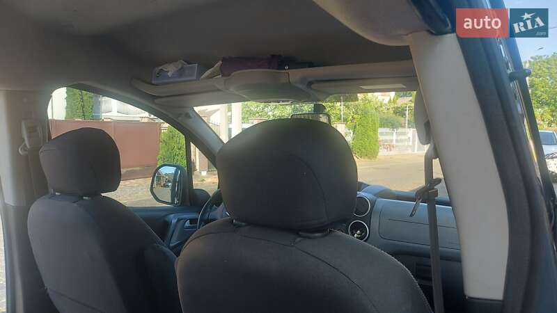 Минивэн Citroen Berlingo 2010 в Хусте