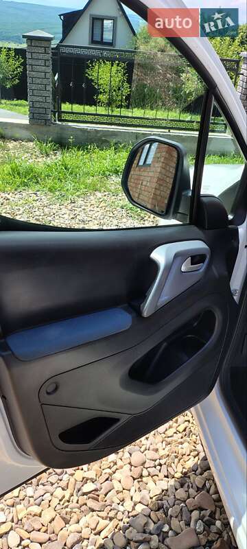 Минивэн Citroen Berlingo 2012 в Черновцах