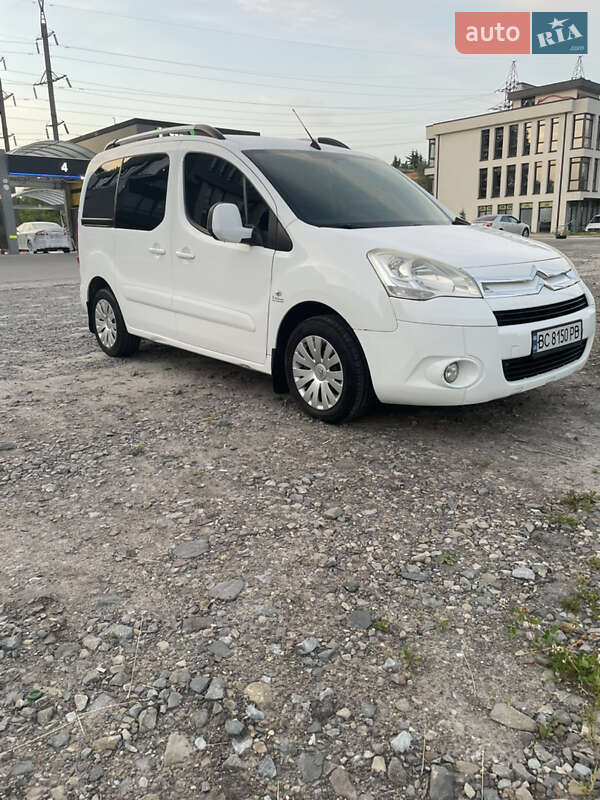 Минивэн Citroen Berlingo 2010 в Жовкве