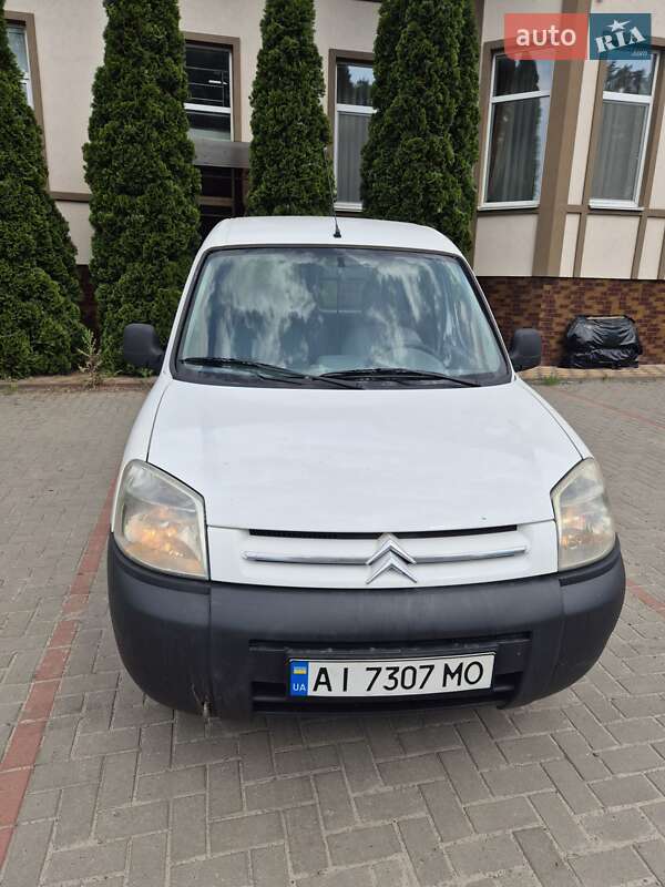Грузовой фургон Citroen Berlingo 2004 в 