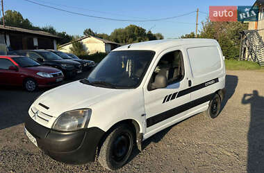 Вантажний фургон Citroen Berlingo 2008 в Косові