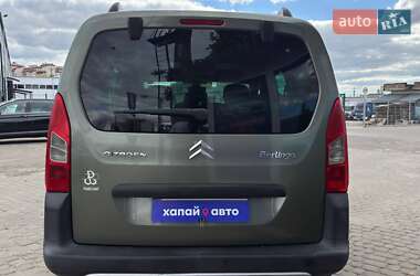 Минивэн Citroen Berlingo 2011 в 