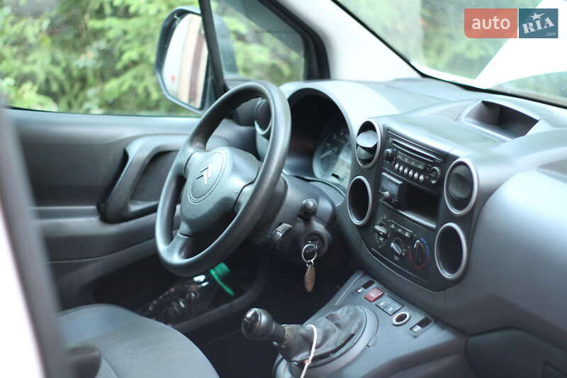 Минивэн Citroen Berlingo 2011 в Славянске