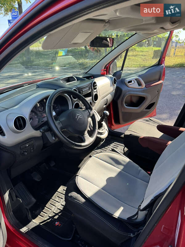 Минивэн Citroen Berlingo 2010 в Черновцах