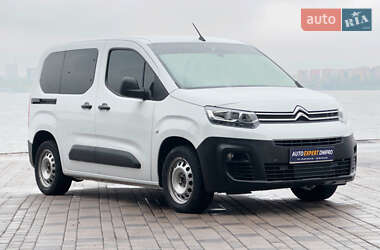 Минивэн Citroen Berlingo 2023 в 