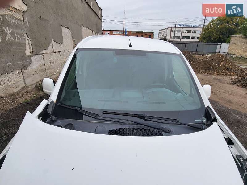 Грузовой фургон Citroen Berlingo 2012 в Николаеве