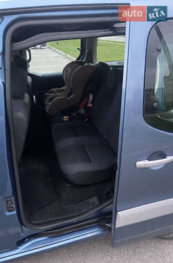 Минивэн Citroen Berlingo 2011 в 