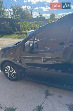 Минивэн Citroen Berlingo 2011 в 