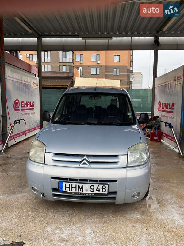 Мінівен Citroen Berlingo 2003 в  фото Мінівен Citroen Berlingo 2003 в
