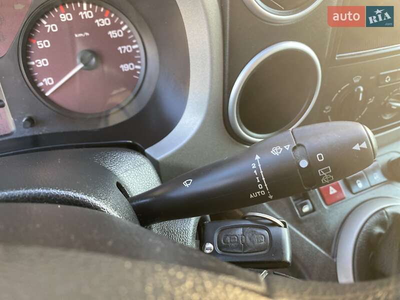 Мінівен Citroen Berlingo 2009 в Тальному фото 30 Мінівен Citroen Berlingo 2009 в Тальному