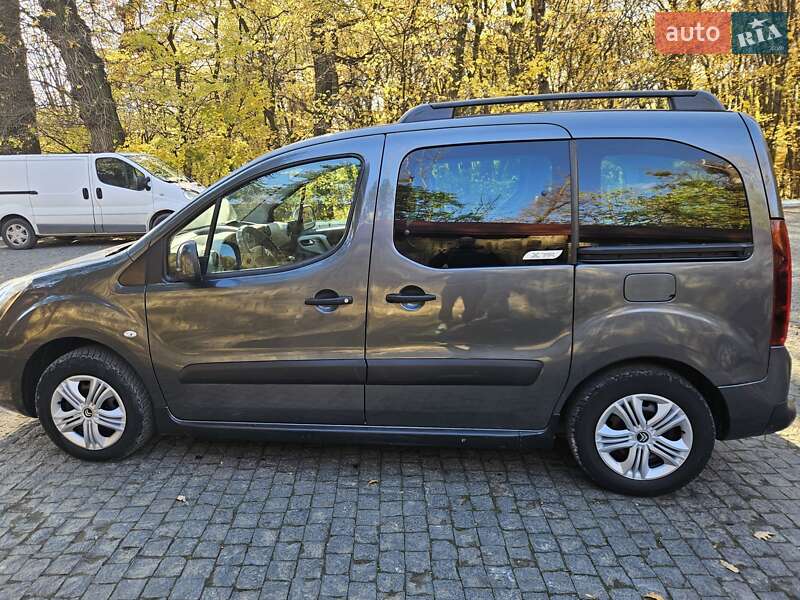 Мінівен Citroen Berlingo 2015 в Чернівцях