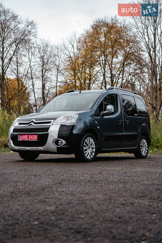 Минивэн Citroen Berlingo 2010 в Бурштыне
