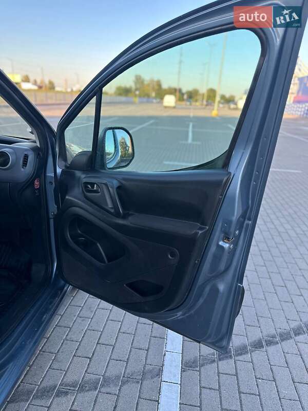 Мінівен Citroen Berlingo 2008 в Нововолинську