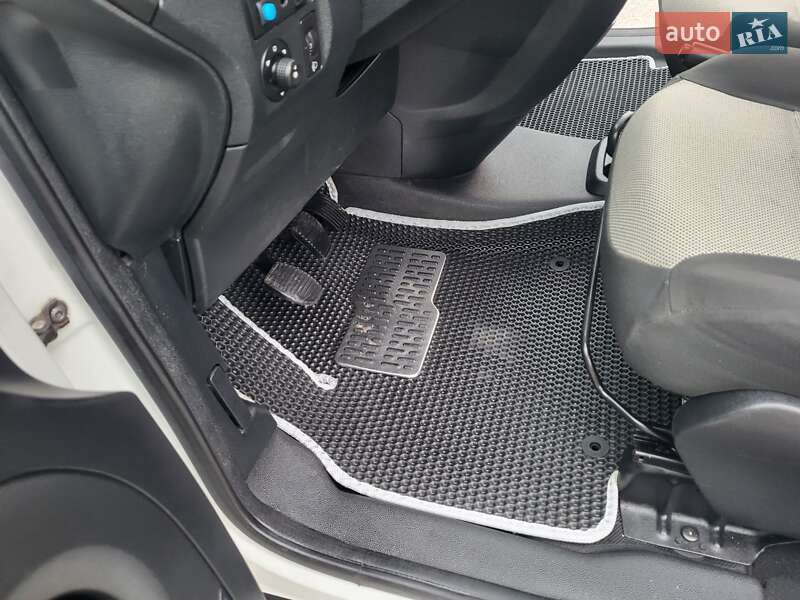 Минивэн Citroen Berlingo 2008 в Хмельницком фото 51 Минивэн Citroen Berlingo 2008 в Хмельницком