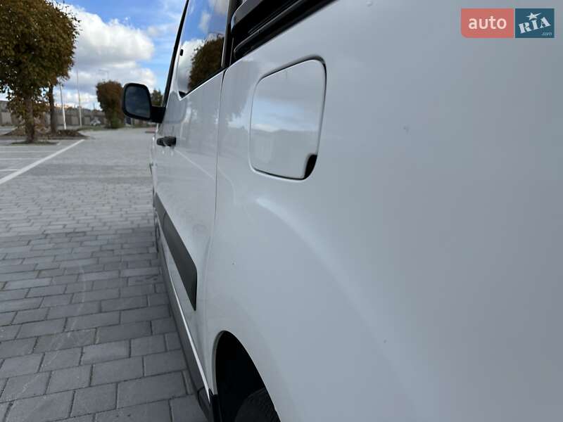 Мінівен Citroen Berlingo 2016 в Івано-Франківську