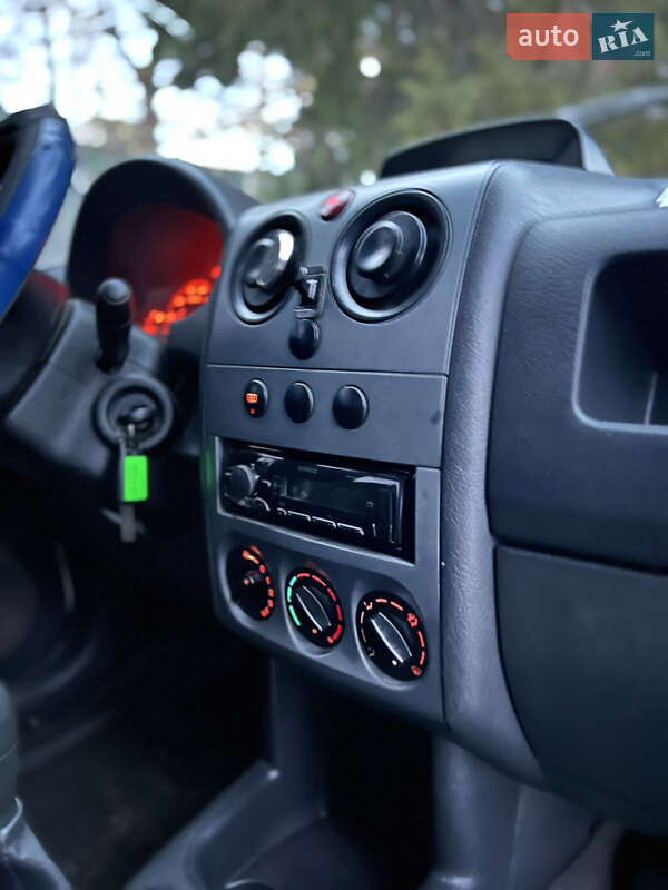 Минивэн Citroen Berlingo 2006 в Николаеве фото 6 Минивэн Citroen Berlingo 2006 в Николаеве