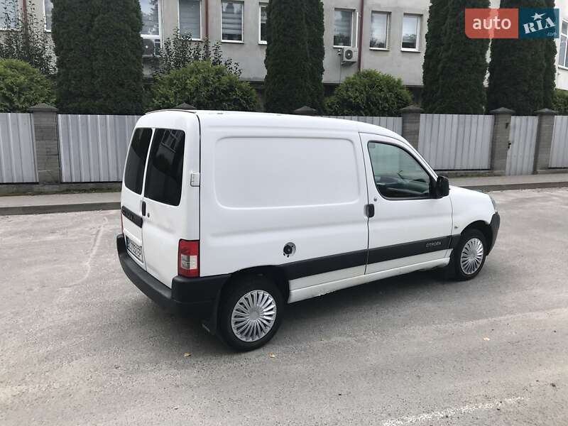 Вантажний фургон Citroen Berlingo 2007 в Львові