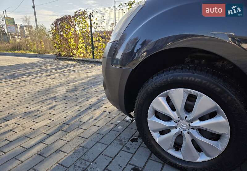 Мінівен Citroen Berlingo 2010 в Рівному фото 11 Мінівен Citroen Berlingo 2010 в Рівному