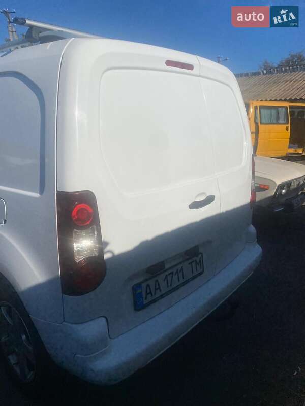 Грузопассажирский фургон Citroen Berlingo 2017 в Киеве