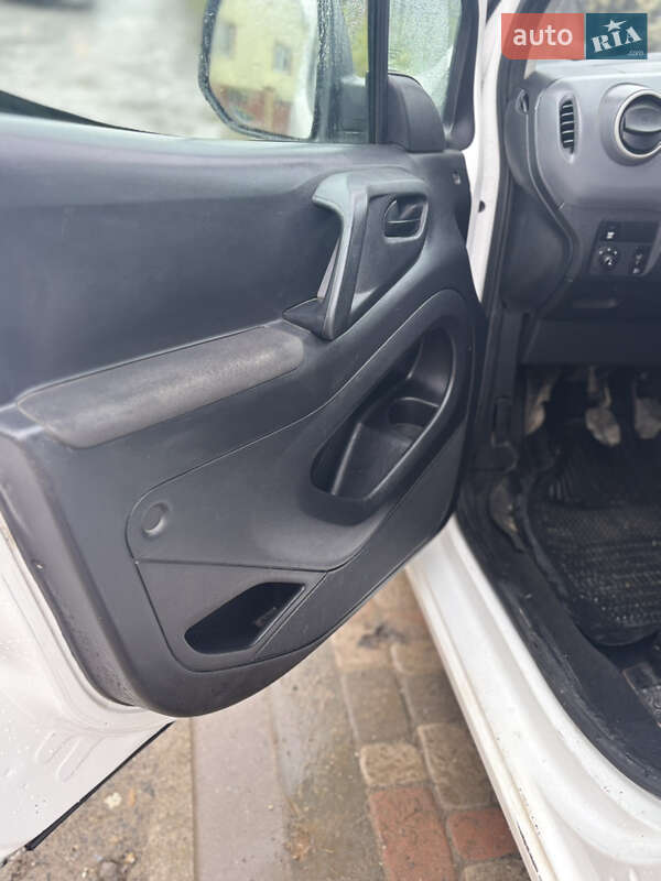 Минивэн Citroen Berlingo 2011 в Хмельницком