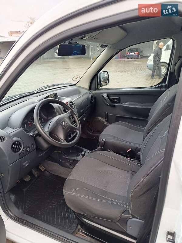 Мінівен Citroen Berlingo 2003 в Старокостянтинові