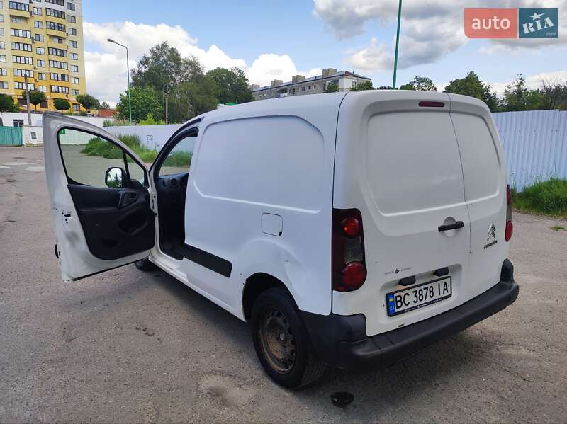 Грузовой фургон Citroen Berlingo 2015 в Львове
