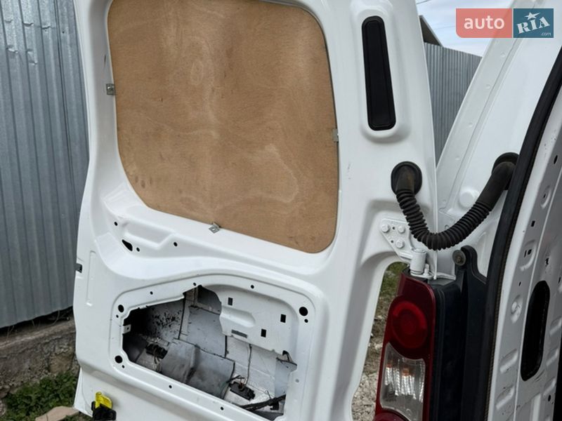 Грузовой фургон Citroen Berlingo 2012 в Тернополе фото 5 Грузовой фургон Citroen Berlingo 2012 в Тернополе