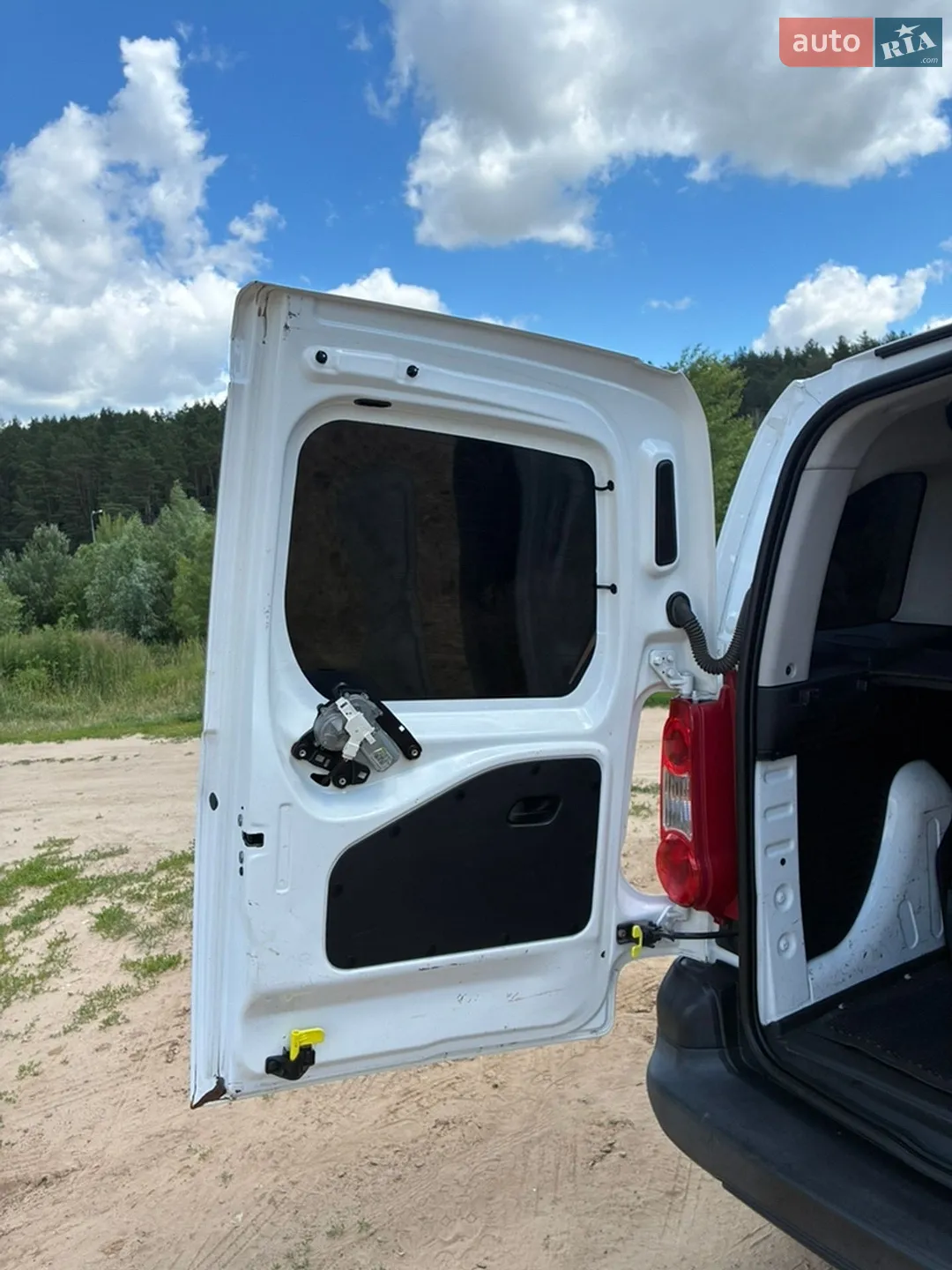 2011 Citroen Berlingo - мініатюра 22
